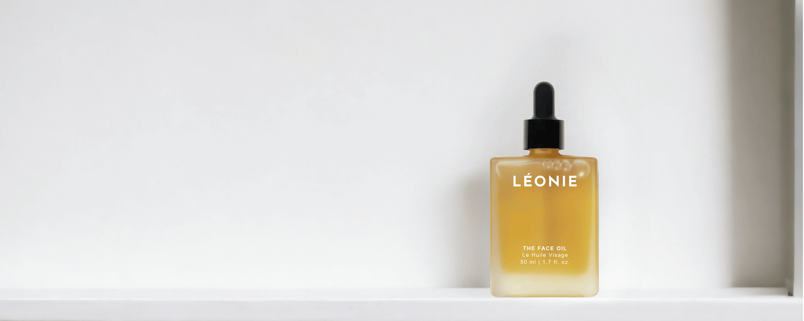 BANNER OF LEONIE THE FACE OIL